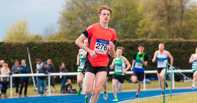 Jack Kinrade tops the UK Rankings